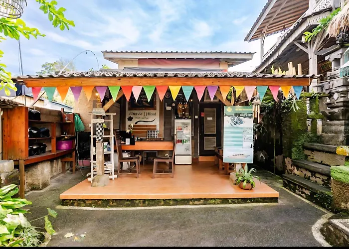 Ananda Jj & リゾート 3*